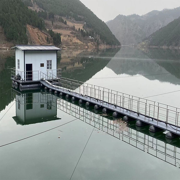 浮船式取水泵站_取水浮船生产厂家